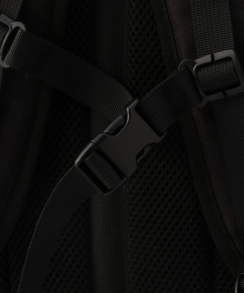 FREDY MAC（フレディーマック）の「FREDYMAC コンパクトデイパック（バックパック/リュック・メンズ・ブラック/カーキ・FREE）」の9枚目の写真