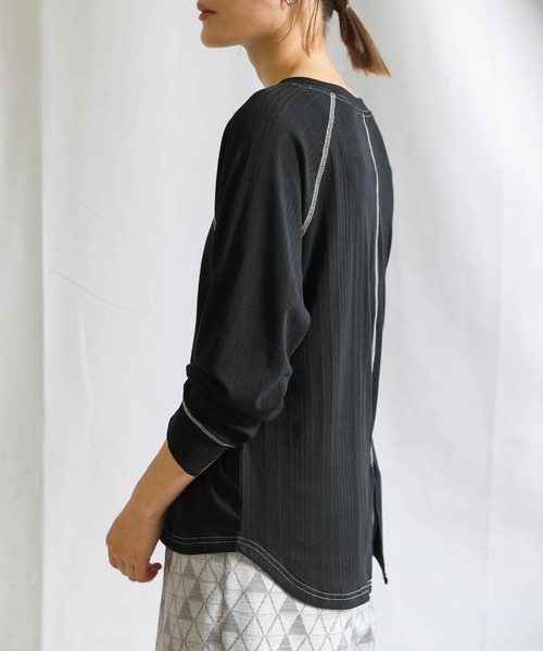 select MOCA(セレクトモカ)の「2021 SS ランダムリブバックスリットリンキングラグラントップス(Tシャツ/カットソー・レディース・ブルー/アイボリー/ブラック・FREE)」の7枚目の写真