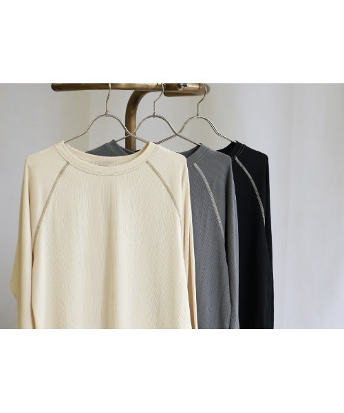 select MOCA(セレクトモカ)の「2021 SS ランダムリブバックスリットリンキングラグラントップス(Tシャツ/カットソー・レディース・ブルー/アイボリー/ブラック・FREE)」の9枚目の写真