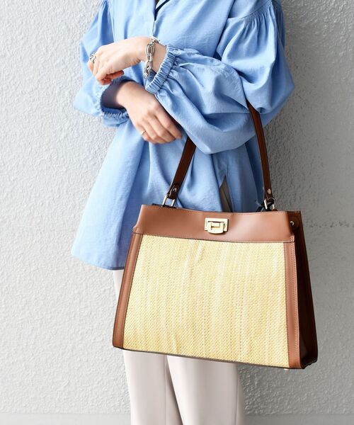 Carol J.（キャロルジェイ）の「GIANNI NOTARO CAROL J:PAGLIAトート(M)◇（トートバッグ・レディース・キャメル・ONE SIZE）」の11枚目の写真