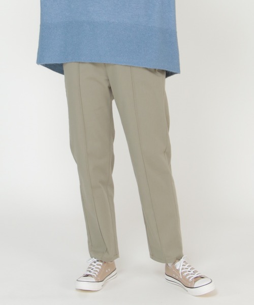 LBC(エルビーシー)の「テーパードCAFEパンツ(その他パンツ・レディース・ブラック/オリーブ/ベージュ・M/L)」の1枚目の写真