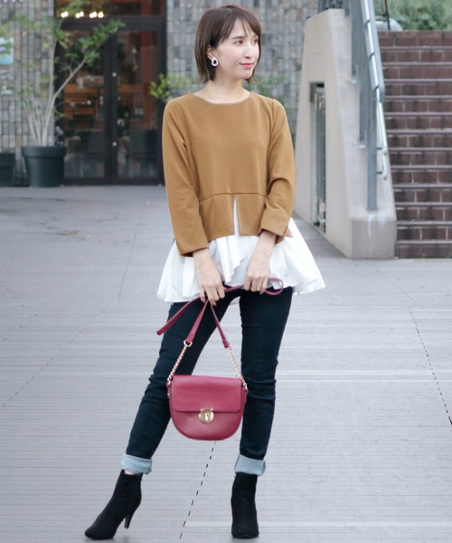 ElegChic(エレグシック)の「レイヤードプルオーバートップス(Tシャツ/カットソー・レディース・ネイビー/ベージュ/ブラック/ブラウン・F)」の11枚目の写真