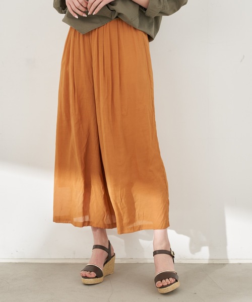 YECCA VECCA(イェッカヴェッカ)の「シルキーギャザーワイドパンツ *(その他パンツ・レディース・チャコールグレー/オレンジ/ネイビー/ブルー系その他7・FREE)」の4枚目の写真