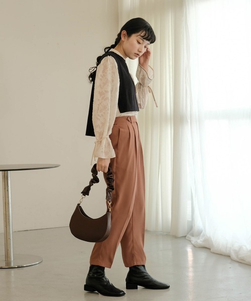 Bab（バブ）の「【WEB限定】サイドリボンレイヤードベスト（ベスト・レディース・ブラック/ベージュ/カーキ・FREE）」の19枚目の写真