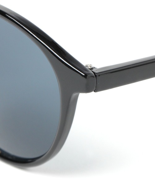 LAKOLE（ラコレ）の「ウェリントンコンビフレームサングラス / 942944（サングラス・レディース・ブラック/ベージュ・FREE）」の4枚目の写真