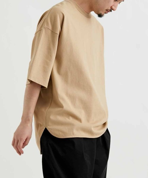 ADAM ET ROPE'（アダムエロペ）の「【USAコットン】ヘビーウェイト ビッグシルエット Tシャツ/ドロップショルダー（Tシャツ/カットソー・メンズ・ホワイト/ブラック/ベージュ・M/L）」の3枚目の写真