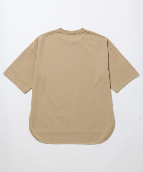 ADAM ET ROPE'（アダムエロペ）の「【USAコットン】ヘビーウェイト ビッグシルエット Tシャツ/ドロップショルダー（Tシャツ/カットソー・メンズ・ホワイト/ブラック/ベージュ・M/L）」の4枚目の写真