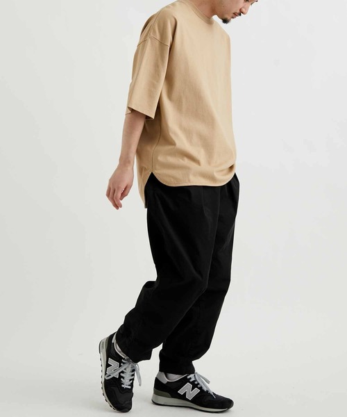 ADAM ET ROPE'（アダムエロペ）の「【USAコットン】ヘビーウェイト ビッグシルエット Tシャツ/ドロップショルダー（Tシャツ/カットソー・メンズ・ホワイト/ブラック/ベージュ・M/L）」の13枚目の写真