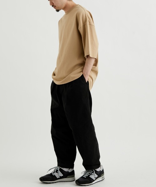 ADAM ET ROPE'（アダムエロペ）の「【USAコットン】ヘビーウェイト ビッグシルエット Tシャツ/ドロップショルダー（Tシャツ/カットソー・メンズ・ホワイト/ブラック/ベージュ・M/L）」の12枚目の写真