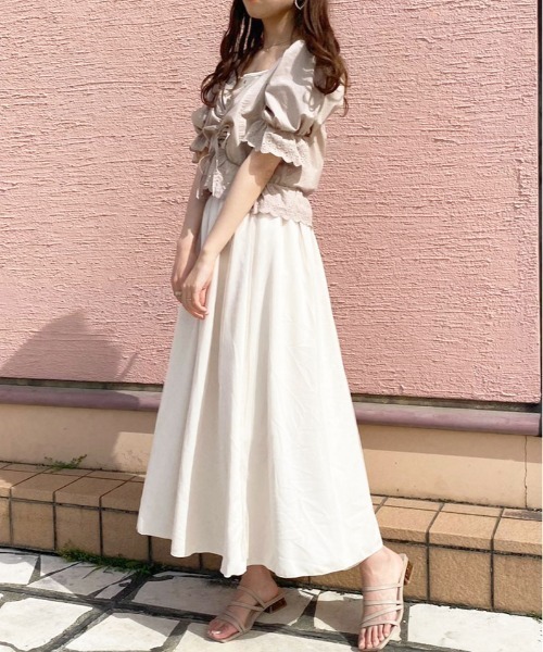 apres jour(アプレジュール)の「コットンレースドロストブラウス+キャミセット【ZOZOTOWN限定アイテム】(シャツ/ブラウス・レディース・ピンクベージュ/オフホワイト/ブラック・X-LARGE/フリー)」の8枚目の写真