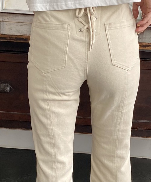 AS KNOW AS PINKY（アズノゥアズピンキー）の「編み上げフレアデニムパンツ（デニムパンツ・レディース・オフホワイト/インディゴブルー/ライトインディゴブルー/ベージュ・M/S）」の16枚目の写真