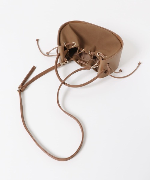 URBAN RESEARCH Sonny Label（アーバンリサーチサニーレーベル）の「フェイクスェードワンショルダーバッグ（ショルダーバッグ・レディース・オフホワイト/ピンク/キャメル・ONE）」の7枚目の写真