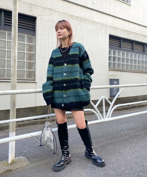 WHO'S WHO gallery（フーズフーギャラリー）の「【KOOKY'N/クーキー】アルパカ混ボーダーモヘアライクカーディガン（カーディガン/ボレロ・レディース・ブラック/パープル/ブルー・FREE）」の7枚目の写真