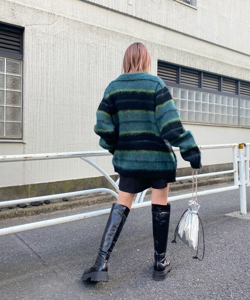 WHO'S WHO gallery（フーズフーギャラリー）の「【KOOKY'N/クーキー】アルパカ混ボーダーモヘアライクカーディガン（カーディガン/ボレロ・レディース・ブラック/パープル/ブルー・FREE）」の6枚目の写真