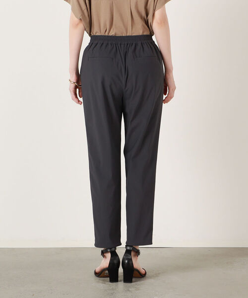 NOLLEY’S Sophi(ノーリーズソフィ)の「トリコットウォッシャブルタックパンツ(その他パンツ・レディース・グレー/ブラック・36/38)」の9枚目の写真