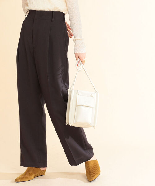 Ray BEAMS（レイビームス）の「Ray BEAMS / カルゼ 1タック テーパード パンツ（その他パンツ・レディース・オフホワイト/ライトブルー/ダークブラウン・1/0）」の17枚目の写真