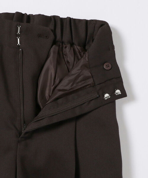 Ray BEAMS（レイビームス）の「Ray BEAMS / カルゼ 1タック テーパード パンツ（その他パンツ・レディース・オフホワイト/ライトブルー/ダークブラウン・1/0）」の20枚目の写真