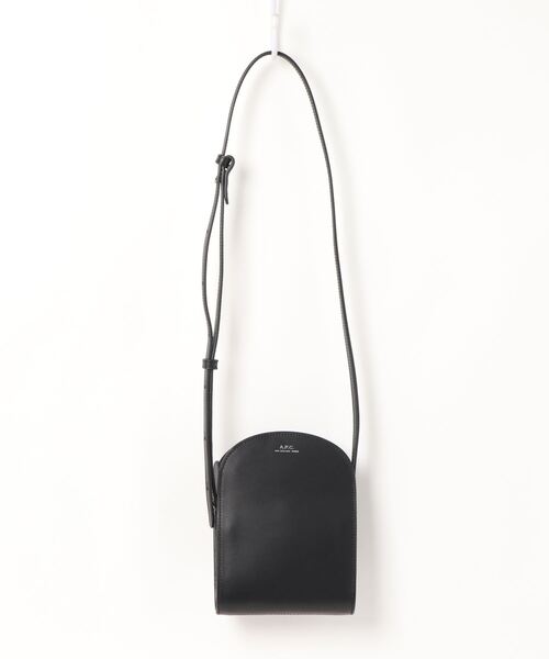 A.P.C.(アーペーセー)の「NECK POUCH DEMI-LUNE 21A(ポーチ・メンズ・ブラック/ブラウン系その他・ONESIZE)」の8枚目の写真