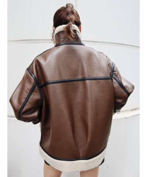 EVRIS（エヴリス）の「オーバーサイズボアブルゾン（ブルゾン・レディース・グリーン/ブラック/アイボリー/ブラウン・FREE）」の5枚目の写真