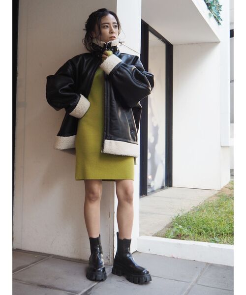 EVRIS（エヴリス）の「オーバーサイズボアブルゾン（ブルゾン・レディース・グリーン/ブラック/アイボリー/ブラウン・FREE）」の8枚目の写真