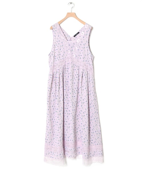 w closet(ダブルクローゼット)の「レース切替小花柄ワンピース(ワンピース・レディース・ブラック/ラベンダー・FREE)」の3枚目の写真