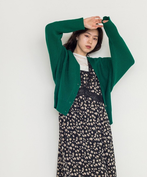 w closet(ダブルクローゼット)の「レース切替小花柄ワンピース(ワンピース・レディース・ブラック/ラベンダー・FREE)」の8枚目の写真