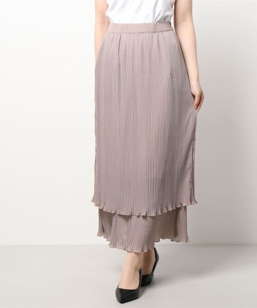 mysty woman（ミスティウーマン）の「ティアードプリーツスカート 235190（スカート・レディース・オフホワイト/ベージュ系その他/ブラック/グレイッシュブルー・FREE）」の4枚目の写真