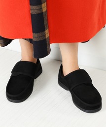 ベルトモカシンスリッポンシューズ