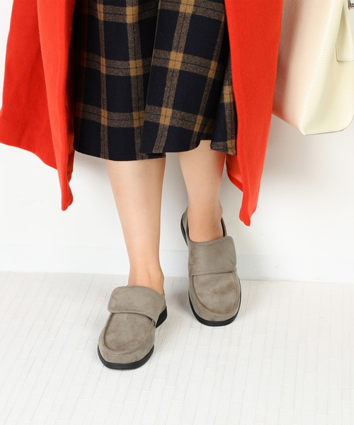 LUGG NAGG(ラグナグ)の「ベルトモカシンスリッポンシューズ(スニーカー・レディース・ベージュ系/ダークブラウン系/ブラック系・26.0cm/25.0cm/24.0cm/27.0cm/28.0cm/23.0cm)」の15枚目の写真