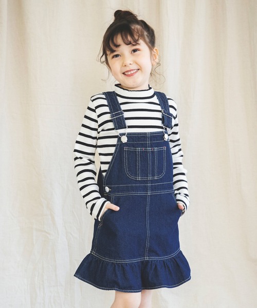 BRANSHES（ブランシェス）の「裾フリルデニムジャンパースカート（ジャンパースカート・キッズ・ブルー/ネイビー・120cm/90cm/130cm/100cm/110cm）」の3枚目の写真
