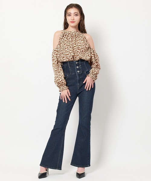 SPIRALGIRL（スパイラルガール）の「ハイウエストハイパーフレアデニム（デニムパンツ・レディース・ライトブルー/インディゴブルー・MEDIUM/SMALL）」の16枚目の写真