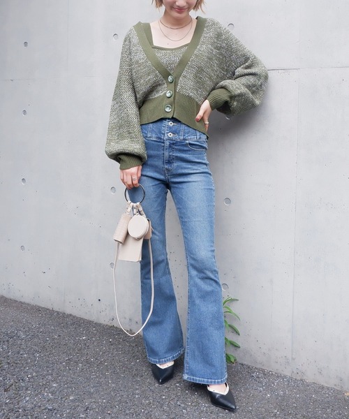 SPIRALGIRL（スパイラルガール）の「ハイウエストハイパーフレアデニム（デニムパンツ・レディース・ライトブルー/インディゴブルー・MEDIUM/SMALL）」の3枚目の写真