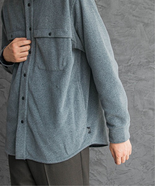 WOOLRICH（ウールリッチ）の「【WOOLRICH / ウールリッチ】別注 ポーラーテック フリースシャツブルゾン（シャツ/ブラウス・メンズ・グレー/キナリ・MEDIUM/LARGE/X-LARGE）」の16枚目の写真