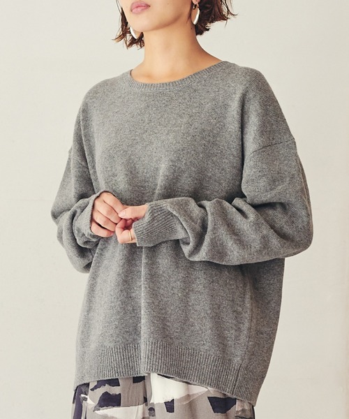 OUTERSUNSET(アウターサンセット)の「指穴 knit pullover(ニット/セーター・レディース・ベージュ/グレー・FREE)」の2枚目の写真
