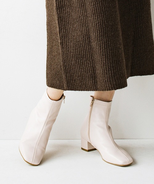 haco!（ハコ）の「ブーツは黒か茶色が無難って思っていたけど、実は白がおしゃれに見えて合わせやすい！歩きやすくてスタイルアップもしてくれるストレッチブーツby who made me（ブーツ・レディース・アイボリー・1/2/4/6/3/5）」の11枚目の写真