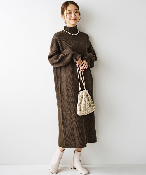 haco!（ハコ）の「ブーツは黒か茶色が無難って思っていたけど、実は白がおしゃれに見えて合わせやすい！歩きやすくてスタイルアップもしてくれるストレッチブーツby who made me（ブーツ・レディース・アイボリー・1/2/4/6/3/5）」の16枚目の写真