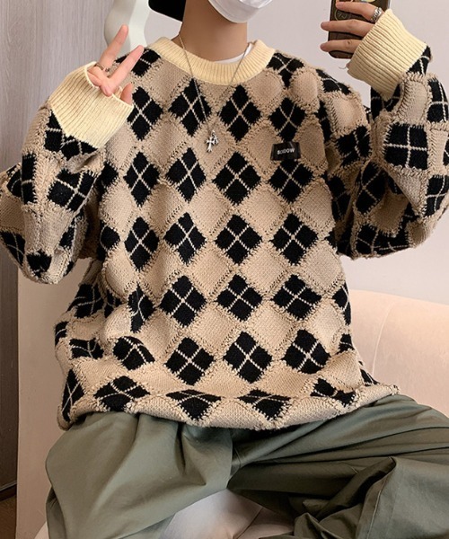 MGV(エムジーヴィー)の「アーガイル柄オーバーサイズニット(ニット/セーター・メンズ・ブラック/オレンジ/グリーン/グレー/ブルー・LARGE/MEDIUM/X-LARGE)」の6枚目の写真