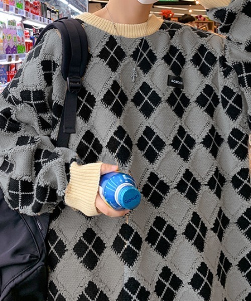 MGV(エムジーヴィー)の「アーガイル柄オーバーサイズニット(ニット/セーター・メンズ・ブラック/オレンジ/グリーン/グレー/ブルー・LARGE/MEDIUM/X-LARGE)」の19枚目の写真