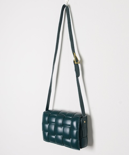 shopnikoniko(ショップニコニコ)の「編み込み バッグ ショルダーバッグ スクエア(ショルダーバッグ・レディース・アイボリー/ベージュ/グリーン/ブラック・フリー)」の5枚目の写真