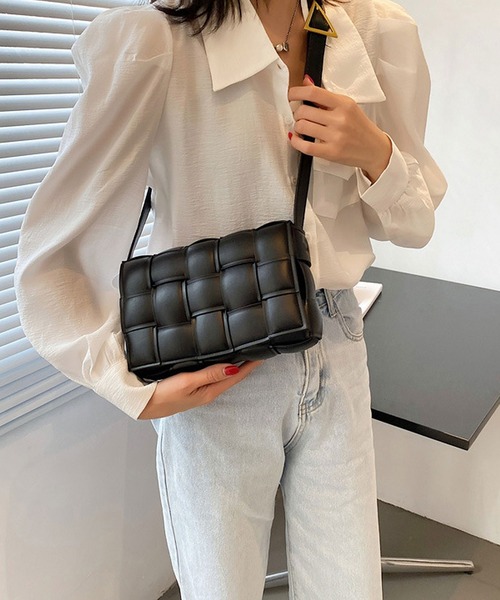 shopnikoniko(ショップニコニコ)の「編み込み バッグ ショルダーバッグ スクエア(ショルダーバッグ・レディース・アイボリー/ベージュ/グリーン/ブラック・フリー)」の12枚目の写真