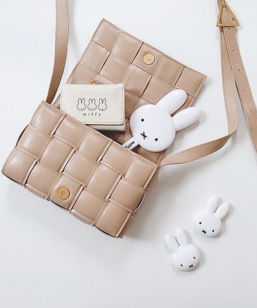 shopnikoniko(ショップニコニコ)の「編み込み バッグ ショルダーバッグ スクエア(ショルダーバッグ・レディース・アイボリー/ベージュ/グリーン/ブラック・フリー)」の16枚目の写真