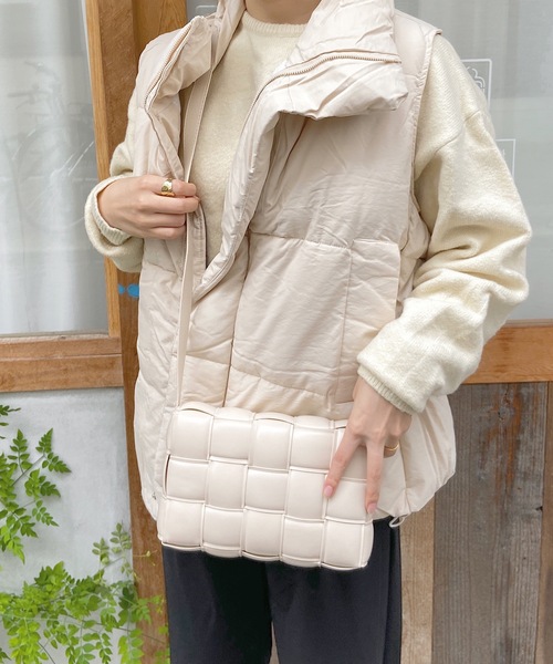 shopnikoniko(ショップニコニコ)の「編み込み バッグ ショルダーバッグ スクエア(ショルダーバッグ・レディース・アイボリー/ベージュ/グリーン/ブラック・フリー)」の22枚目の写真