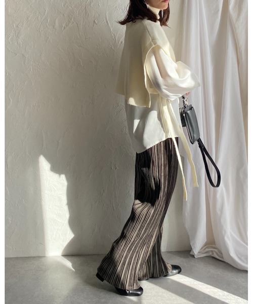She's Closet(シーズクローゼット)の「モヘアタッチサイドリボンショート丈ハイネックニットベスト(ベスト・レディース・アイボリー・FREE)」の21枚目の写真