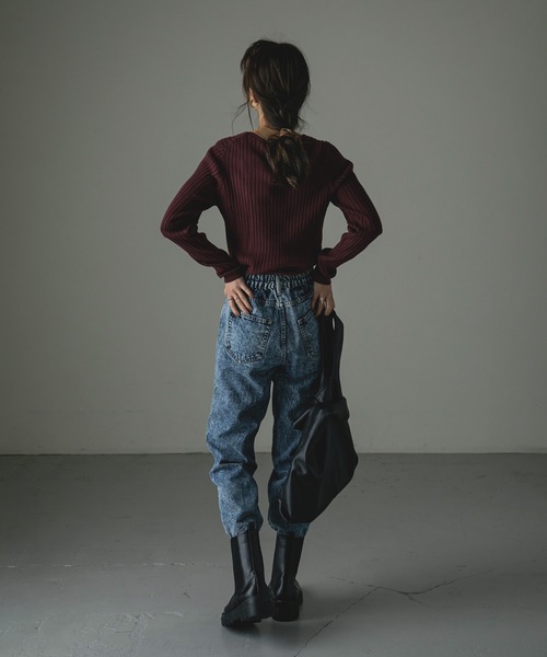 Fashion Letter(ファッションレター)の「Vネックリブニット(ニット/セーター・レディース・ダークグリーン/ブラック/杢グレー/バーガンディー/グレイッシュベージュ・M~L/4L~5L/LL~3L)」の7枚目の写真