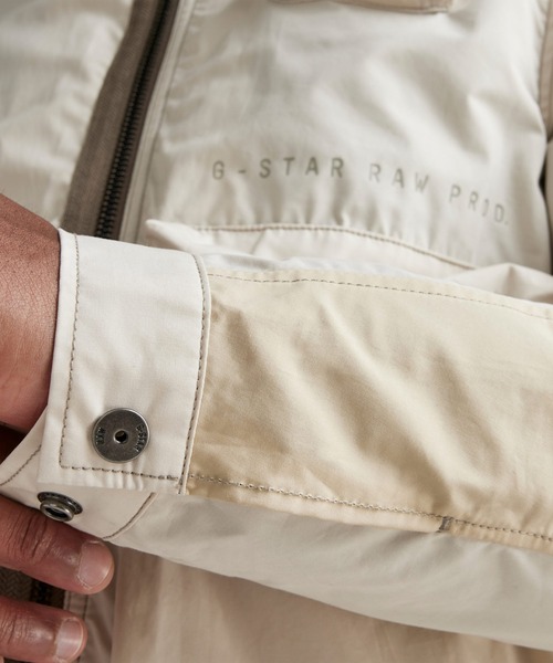 G-STAR（ジースター）の「ZIP POCKET BOMBER/ミリタリー（ミリタリージャケット・メンズ・ホワイト系その他・LARGE/MEDIUM/SMALL/X-LARGE）」の2枚目の写真