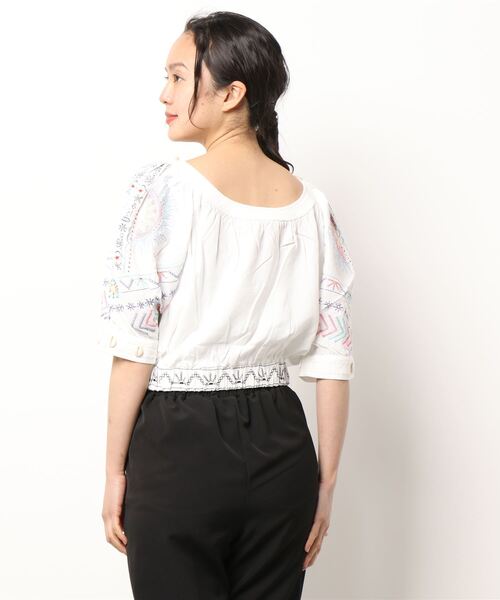 Desigual（デシグアル）の「クロップブラウス（シャツ/ブラウス・レディース・ホワイト・L/S/M）」の3枚目の写真
