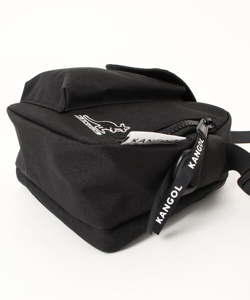 KANGOL（カンゴール）の「【KANGOL / カンゴール】 マルチ ミニ ショルダー ポーチ（ショルダーバッグ・メンズ・ブラック/ベージュ/オレンジ/ブラック×ホワイト・FREE）」の6枚目の写真