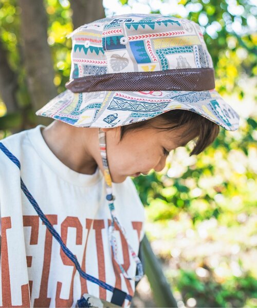 BREEZE（ブリーズ）の「【日よけ付き】5柄アウトドアハット_UVカット（ハット・キッズ・ネイビー/ピンク/レインボー/パープル/ライム・54/56/52/50）」の12枚目の写真