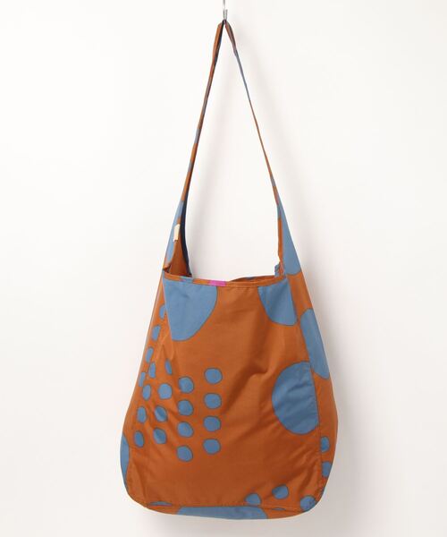392 plusm（サンキューニプリュスエム）の「Shoulder Bag - maru - 731801（ショルダーバッグ・レディース・ネイビー/ブラック/カーキ/レッド/ブラウン/イエロー・ONE SIZE）」の10枚目の写真