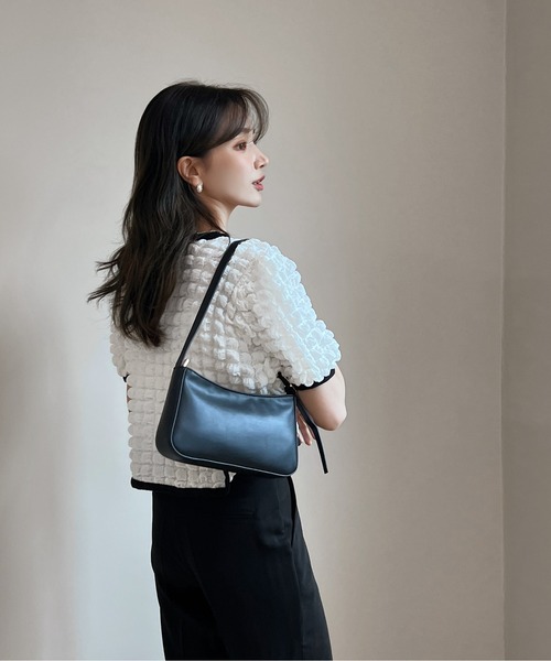 by muni:r（バイ ムニール）の「デイリースクエアミニショルダーバッグ（ショルダーバッグ・レディース・ブラック/イエロー/アイボリー/ピンクベージュ・ONE SIZE）」の17枚目の写真